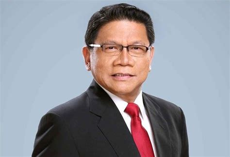 mike enriquez excuse me po gif|‘Uwi na po kayo’: Netizens mourn passing of veteran journalist Mike.